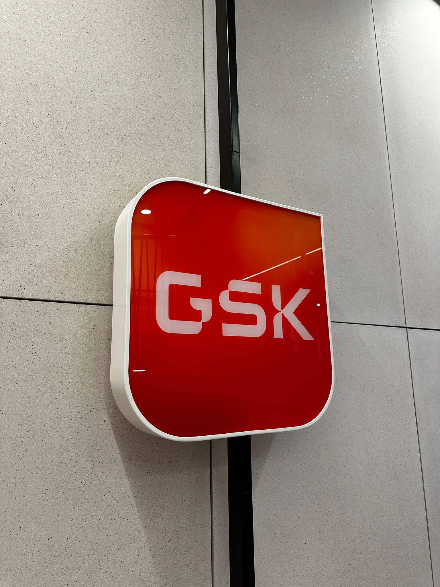 exterior 3D lettering signage