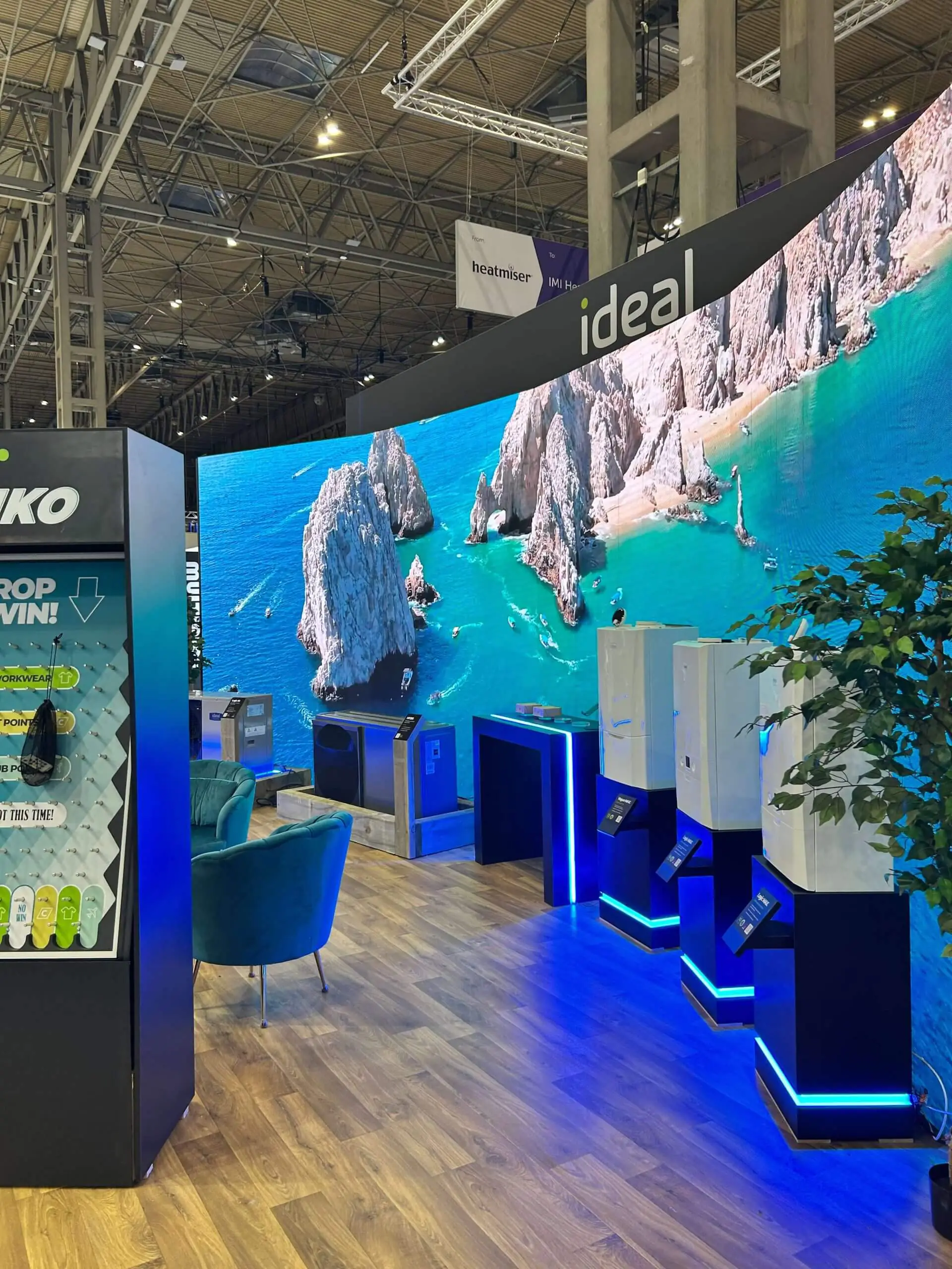 Contemporary Events Graphics